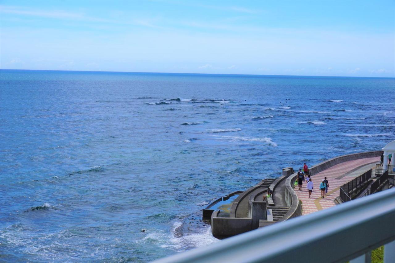 Okinawa Ocean Front Hotel Чатан Екстериор снимка