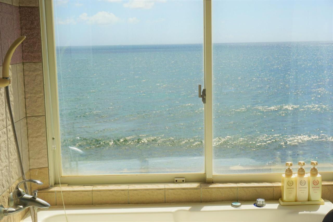 Okinawa Ocean Front Hotel Чатан Екстериор снимка