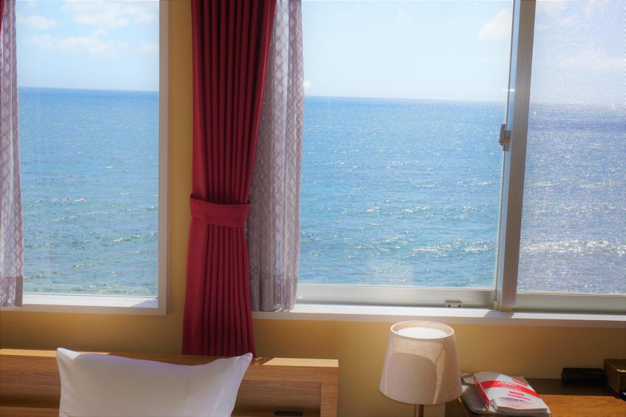 Okinawa Ocean Front Hotel Чатан Екстериор снимка