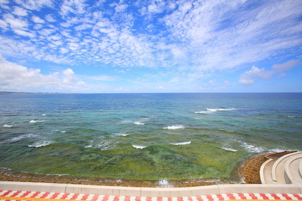 Okinawa Ocean Front Hotel Чатан Екстериор снимка