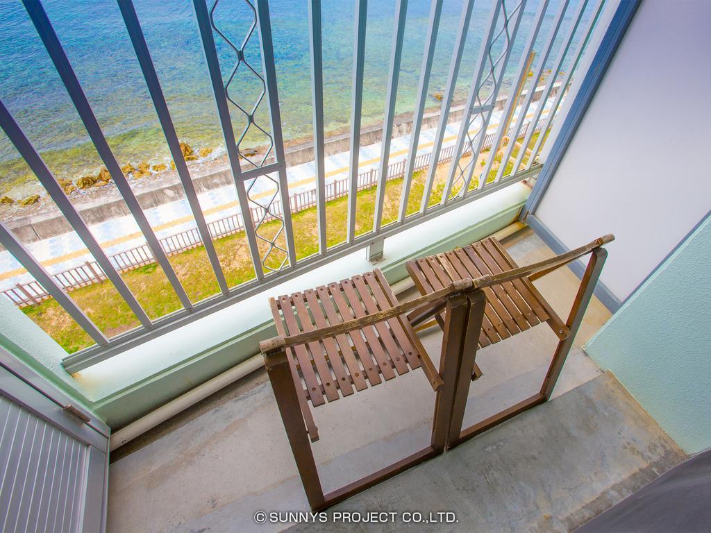 Okinawa Ocean Front Hotel Чатан Екстериор снимка