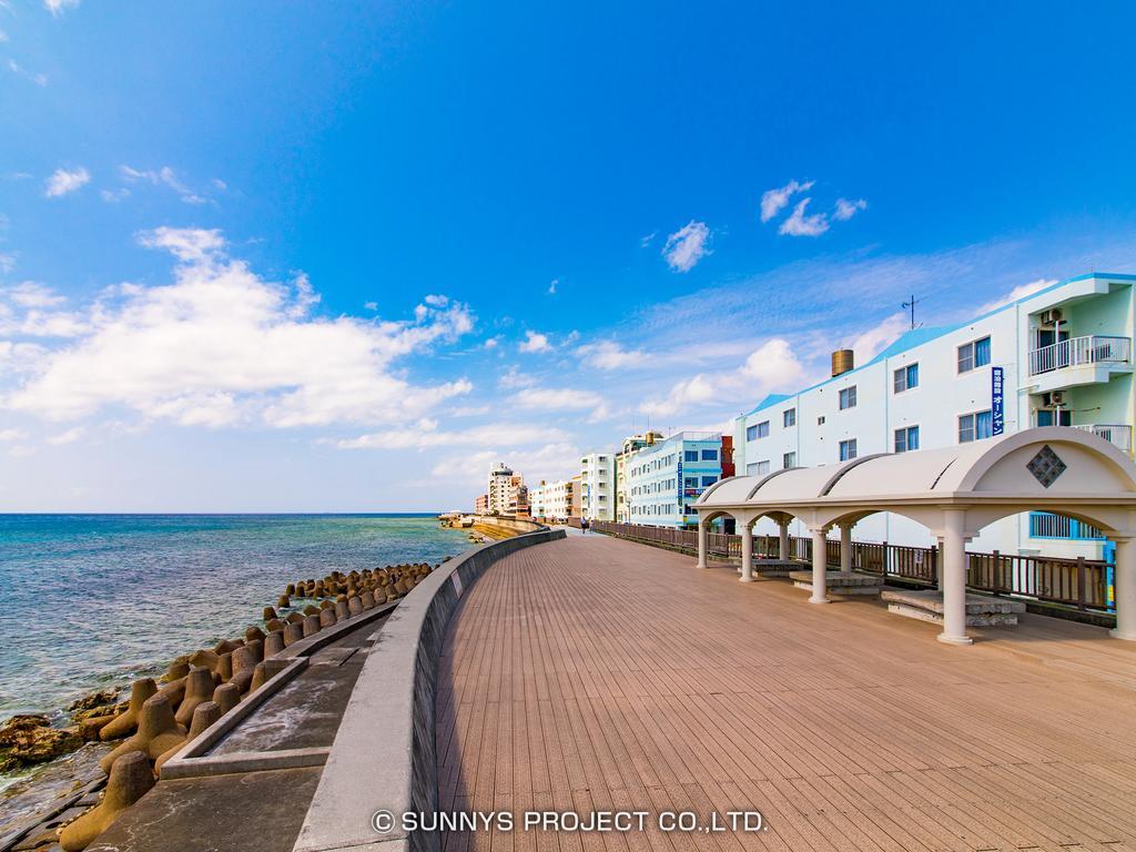 Okinawa Ocean Front Hotel Чатан Екстериор снимка