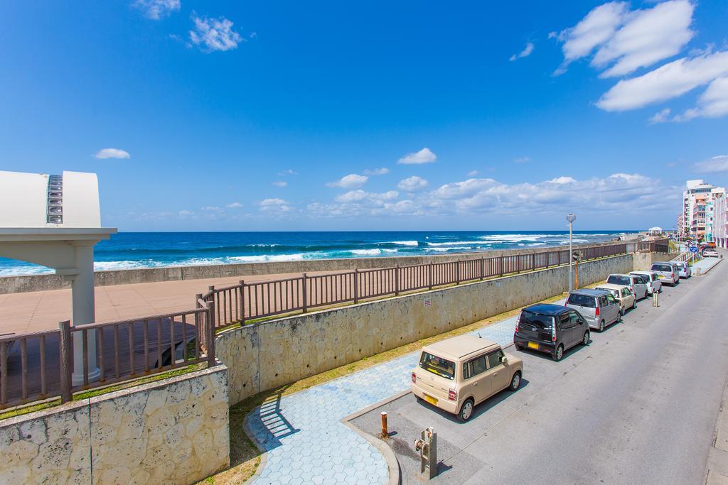 Okinawa Ocean Front Hotel Чатан Екстериор снимка